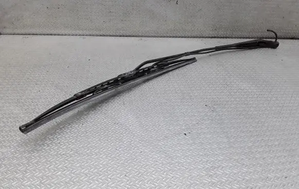 Mercedes-Benz Vito Viano W638 Windshield/front glass wiper blade 
