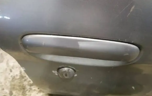 Citroen Xsara Picasso Front door exterior handle 