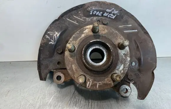 Subaru Forester SF Front wheel hub