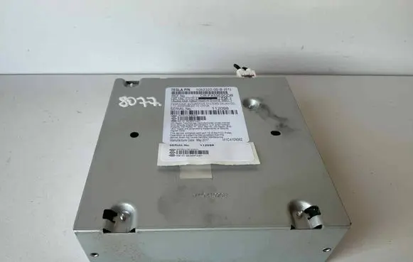 Tesla Model S Radio/CD/DVD/GPS head unit 105232200B