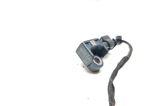 Mercedes-Benz B W246 W242 Airbag deployment crash/impact sensor A1668210151 00054085AA 120347