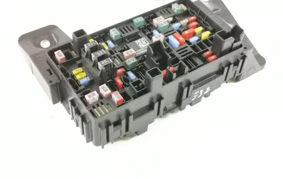Dodge RAM Fuse module 68312776AC
