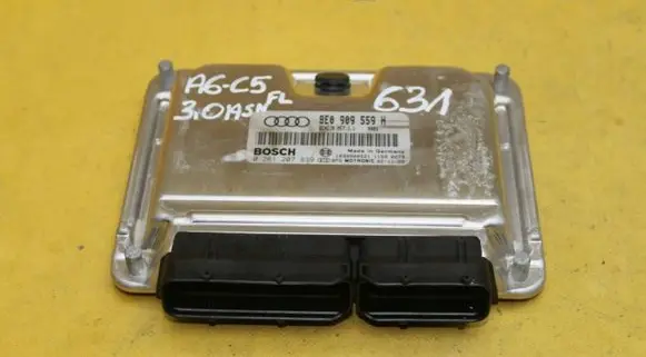 Audi A6 S6 C5 4B Engine control unit/module ECU 8E0909559H
