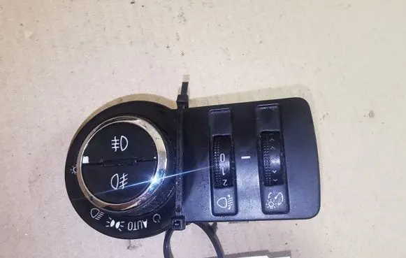 Opel Insignia A Light switch 13268694 251547