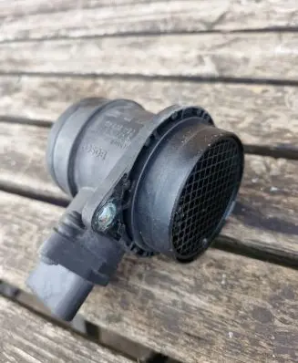 Seat Alhambra (Mk1) Mass air flow meter 06A906461G 0280218060