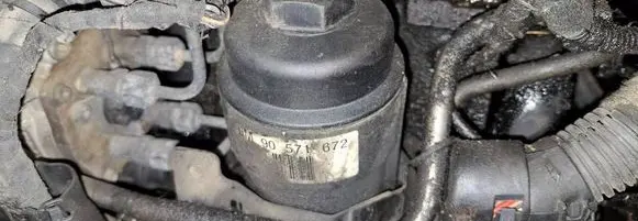 Opel Zafira A Oil filter cover 90571672