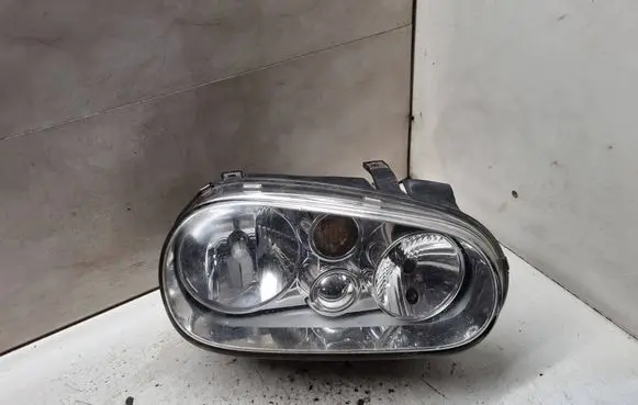 Volkswagen Golf IV Headlight/headlamp