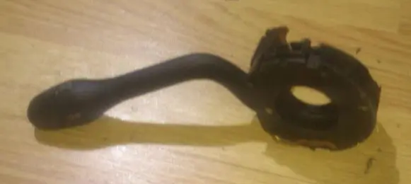 Volkswagen Golf III Indicator stalk dotsaeqb91