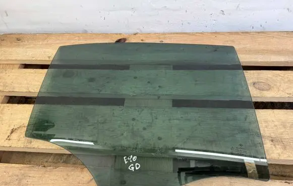 BMW 3 E90 E91 Rear door window glass 51357145264 7145264 43R001604