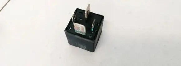 Fiat Stilo Other relay 46520419 B047