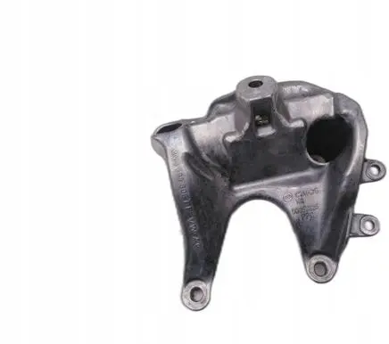 Engine mount vacuum valve