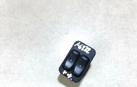 Opel Zafira A Electric window control switch 13363201 90561088
