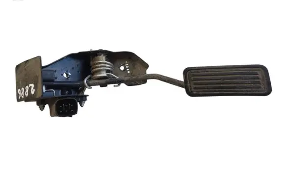 Toyota Corolla Verso AR10 Accelerator throttle pedal 