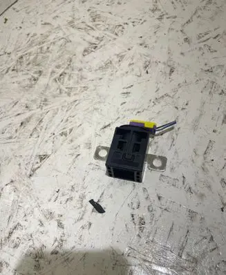 Audi A5 Sportback 8TA Battery relay fuse 4F0915519 130027
