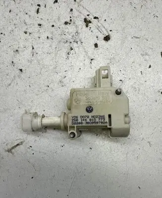 Volkswagen Golf V Central locking motor 1K6810773 3B0959782A