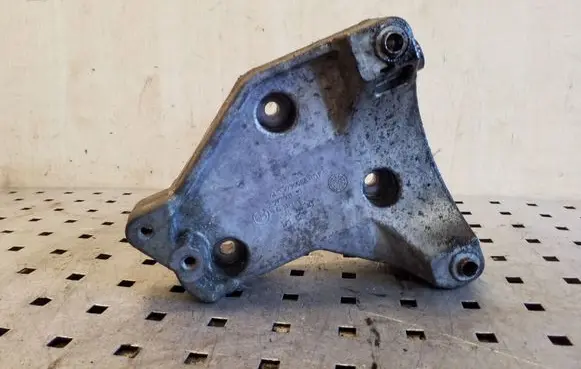 BMW X6 E71 A/C compressor mount bracket 64557799863
