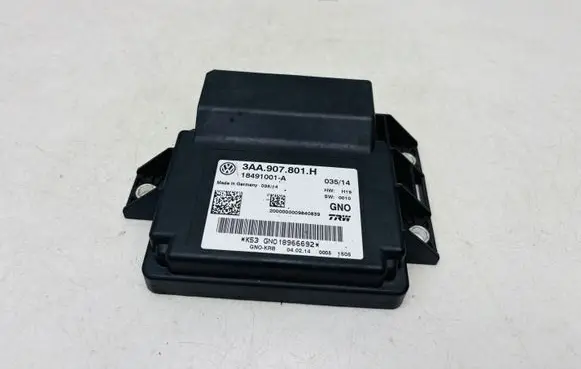Volkswagen PASSAT B7 Hand brake control module 3AA907801H