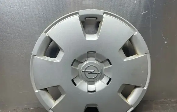 Opel Astra J R16 wheel hub/cap/trim 13209732