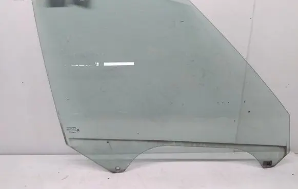 Citroen C4 I Picasso Front door window glass four-door