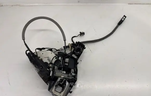 Volkswagen Tiguan Allspace Front door lock 5K1837015J 5N0837017E