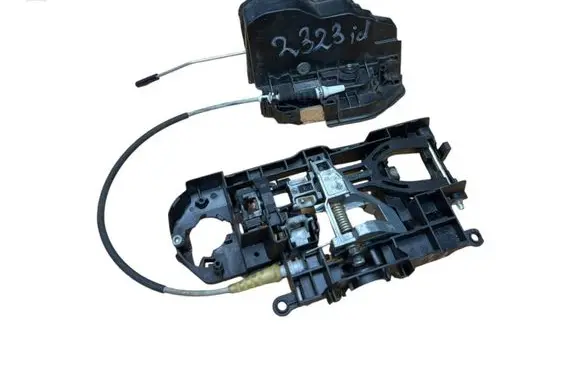 BMW 6 F12 F13 Front door lock 7202145 3717564909 A053702