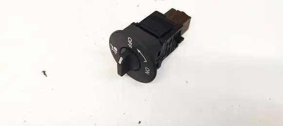 Passenger airbag on/off switch