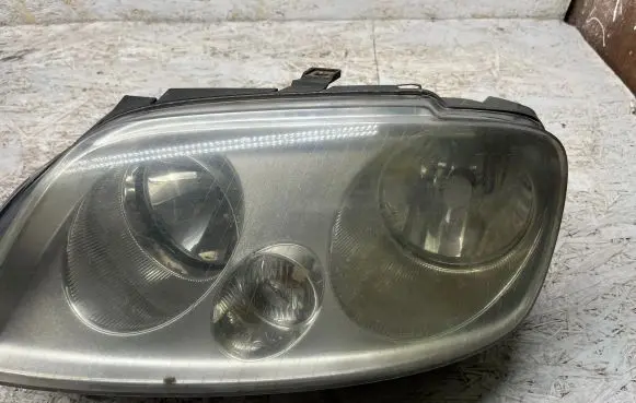 Volkswagen Caddy Headlight/headlamp 2K0941005B 20011D02A 4VFX13006AF