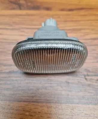 Hyundai Sonata Front fender indicator light 019012