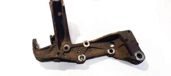 Volkswagen Golf V Front lower control arm/wishbone 1K0199296E