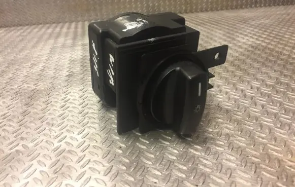 Mercedes-Benz A W169 Light switch 1695451704 A1695451704