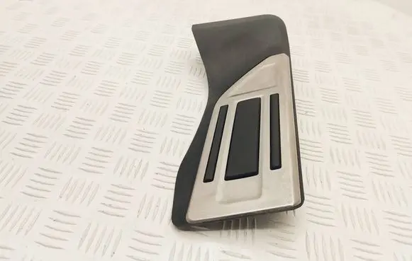Peugeot 5008 II Foot rest pad/dead pedal 9811350880