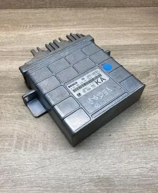 Opel Vectra B Engine control unit/module ECU 90464735 0281001335