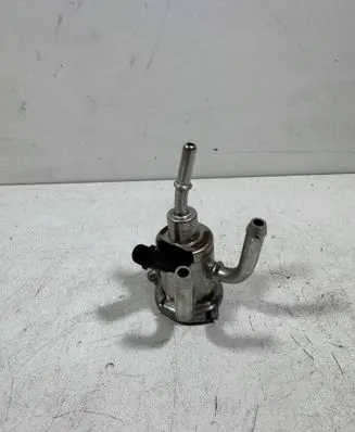 Mercedes-Benz Sprinter W907 W910 AdBlue injector A0004905300 0004905300