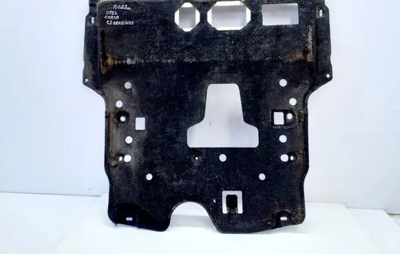 Opel Corsa F Engine splash shield/under tray 9824226080