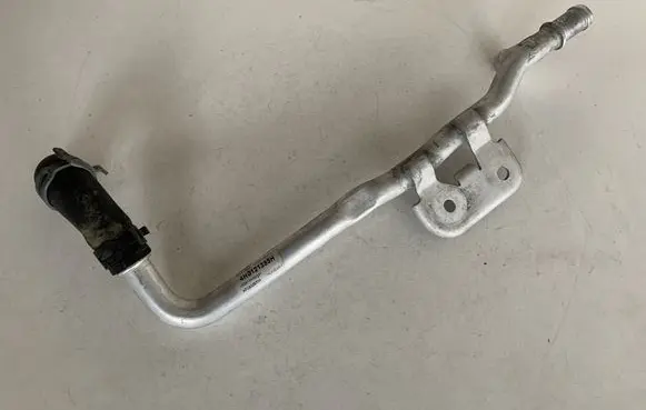 Audi A8 S8 D4 4H Engine coolant pipe/hose 4H0121399H