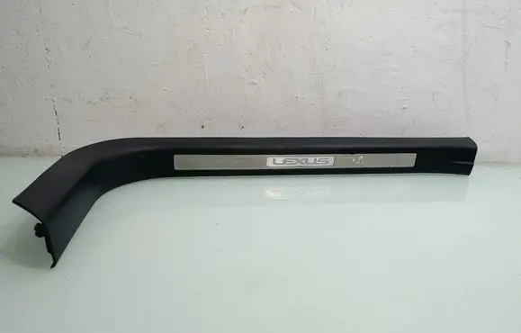 Lexus RX 330 - 350 - 400H Front sill trim cover 6792048012