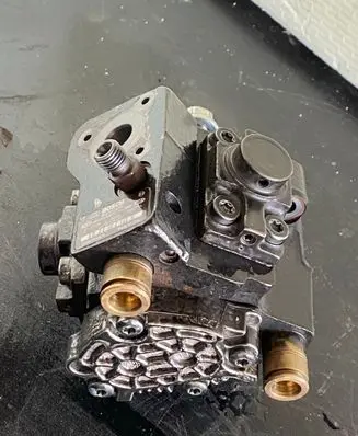 KIA Ceed Fuel injection high pressure pump 0445010206 CRCP1H3R7510789S 331002A420