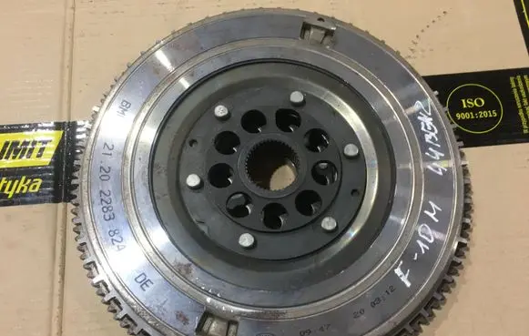 BMW M5 Flywheel 2283824