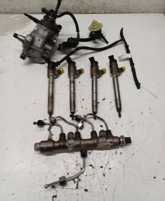Peugeot 508 II Fuel injection high pressure pump 0445010761 9817903080 0445110955