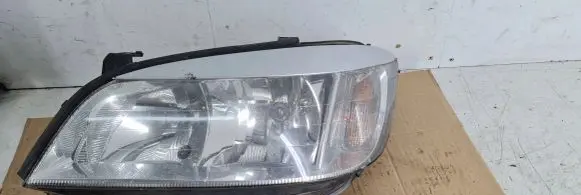 Opel Zafira A Headlight/headlamp 89100054