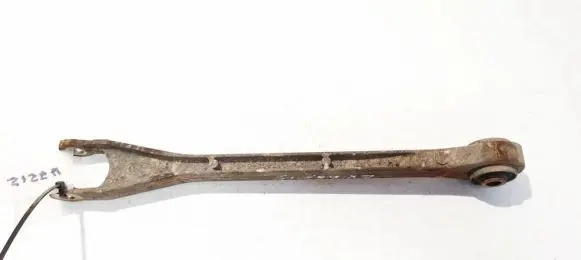 Chrysler 300 - 300C Rear upper control arm/wishbone 04743245ab