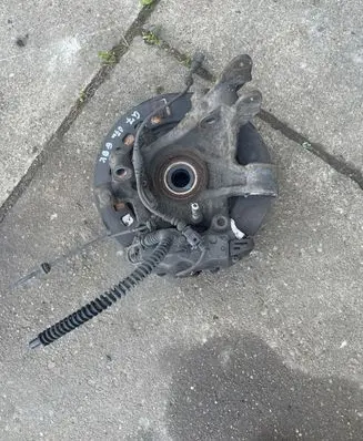 Audi Q7 4L Rear wheel hub