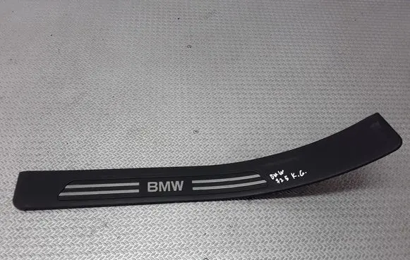 Rear sill trim cover
