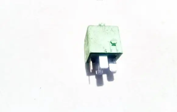 BMW 5 E39 Other relay 61368373700 v23134-k59-x312