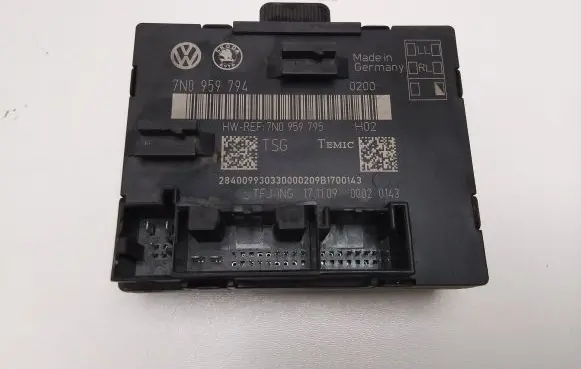 Skoda Superb B6 (3T) Door control unit/module 7N0959794