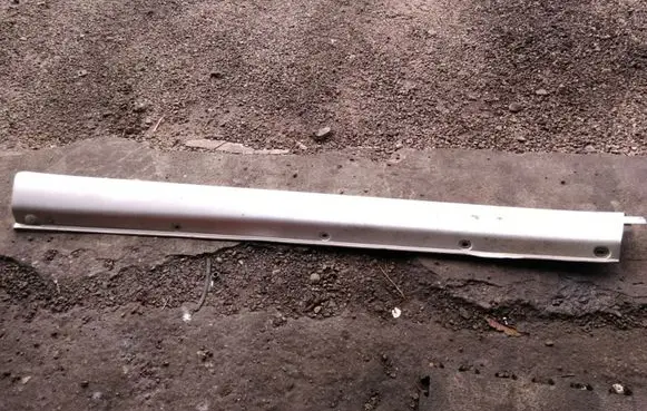 Mercedes-Benz ML W163 Side skirt front trim 