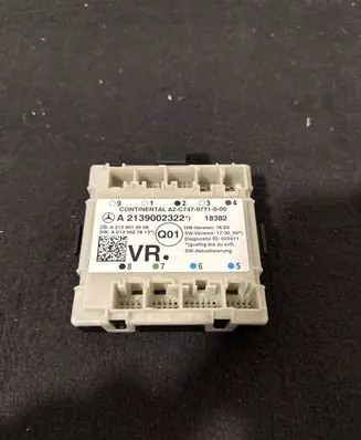 Mercedes-Benz C W205 Door control unit/module a2139002322