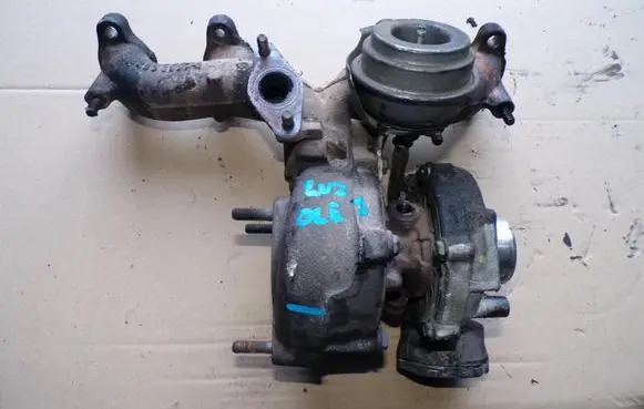 Audi A4 S4 B5 8D Turbo 038145702E