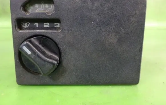 Volkswagen Transporter - Caravelle T4 Climate control unit 701959531