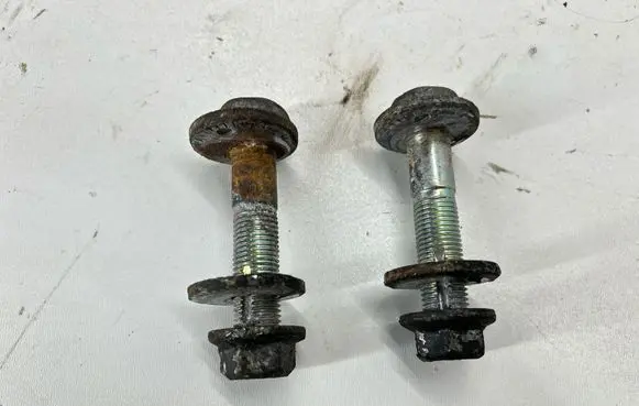 Subaru Forester SK Rear suspension camber bolt 901700154